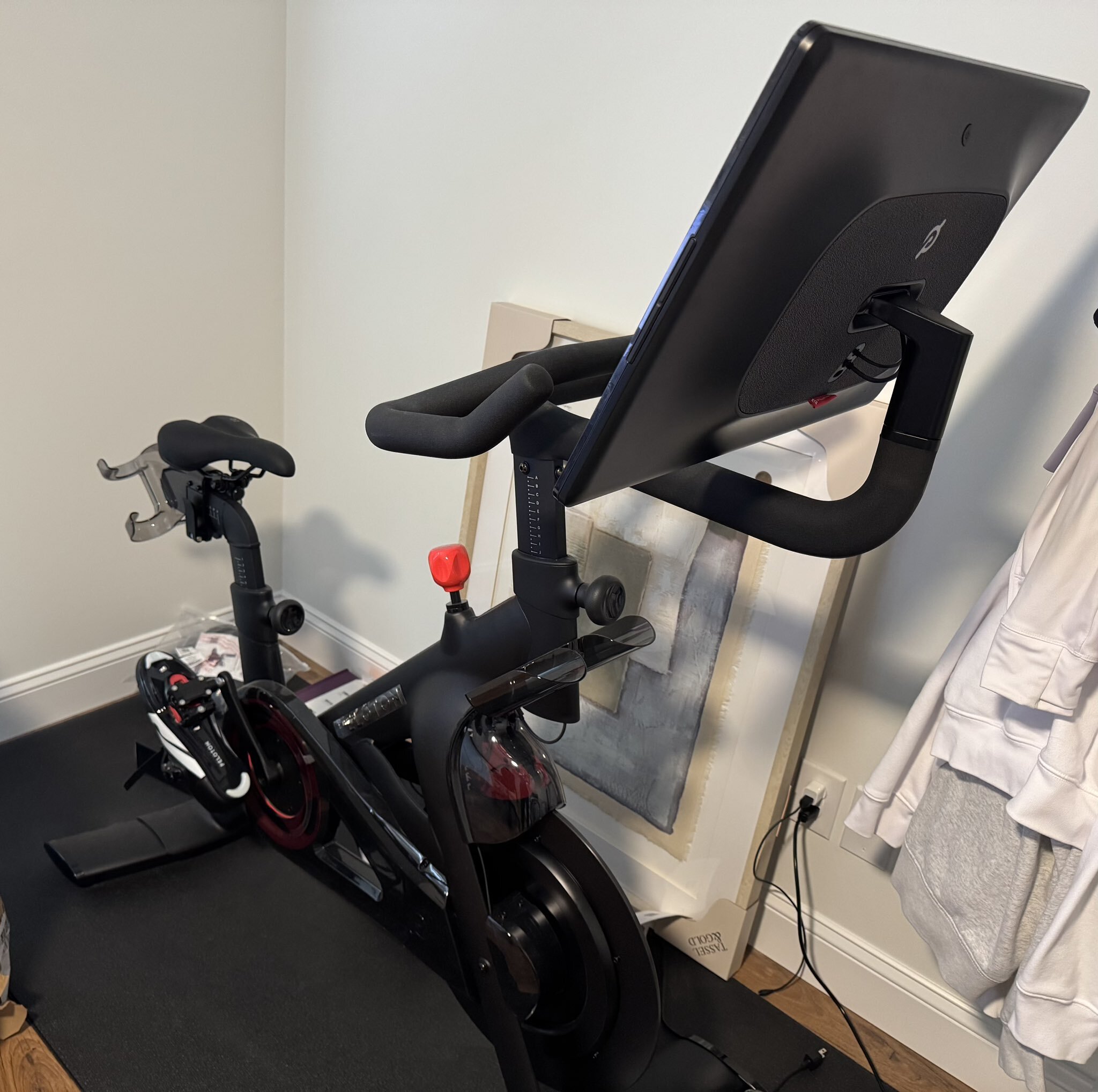 2025 Peloton Bike Plus in Excellent Condition with Low Usage – Proctorville, OH - Image 2