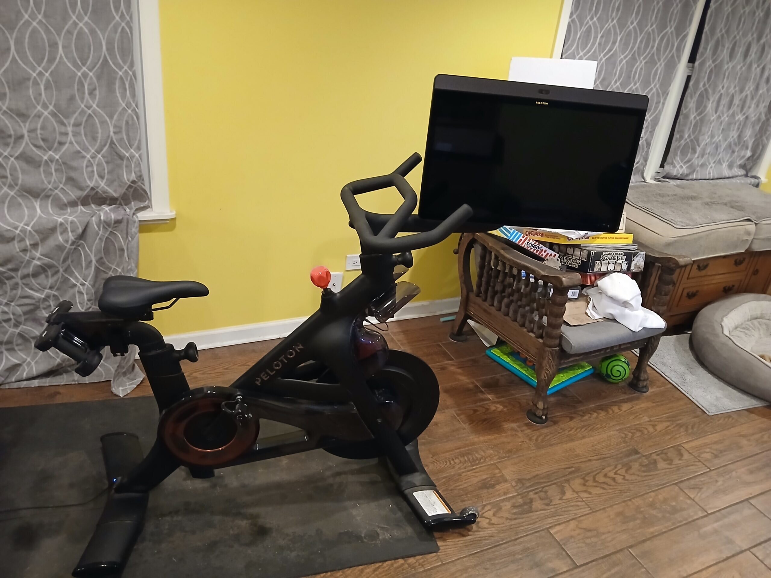Peloton Bike Plus 2021 Excellent Cond – – Kissimmee, Florida