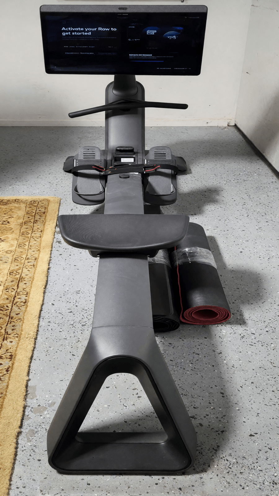 2023 Peloton Row – Excellent Condition, Includes Mats & Bottle – Greenbank, WA