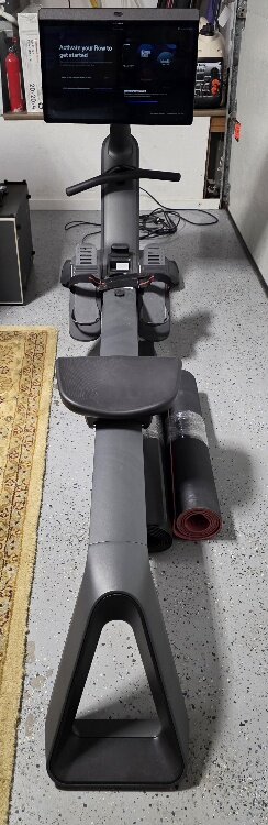 2023 Peloton Row – Excellent Condition, Includes Mats & Bottle – Greenbank, WA - Image 4