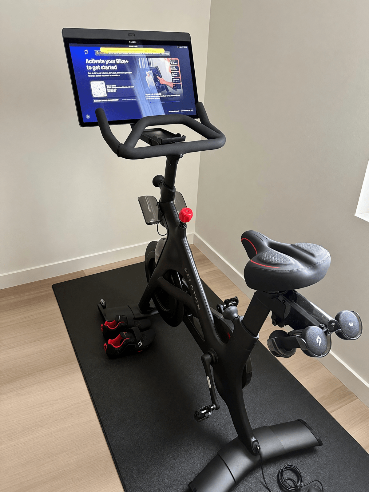 2025 Peloton Bike+ Excellent Condition Includes Shoes Mat & Weights – Gilbert, AZ