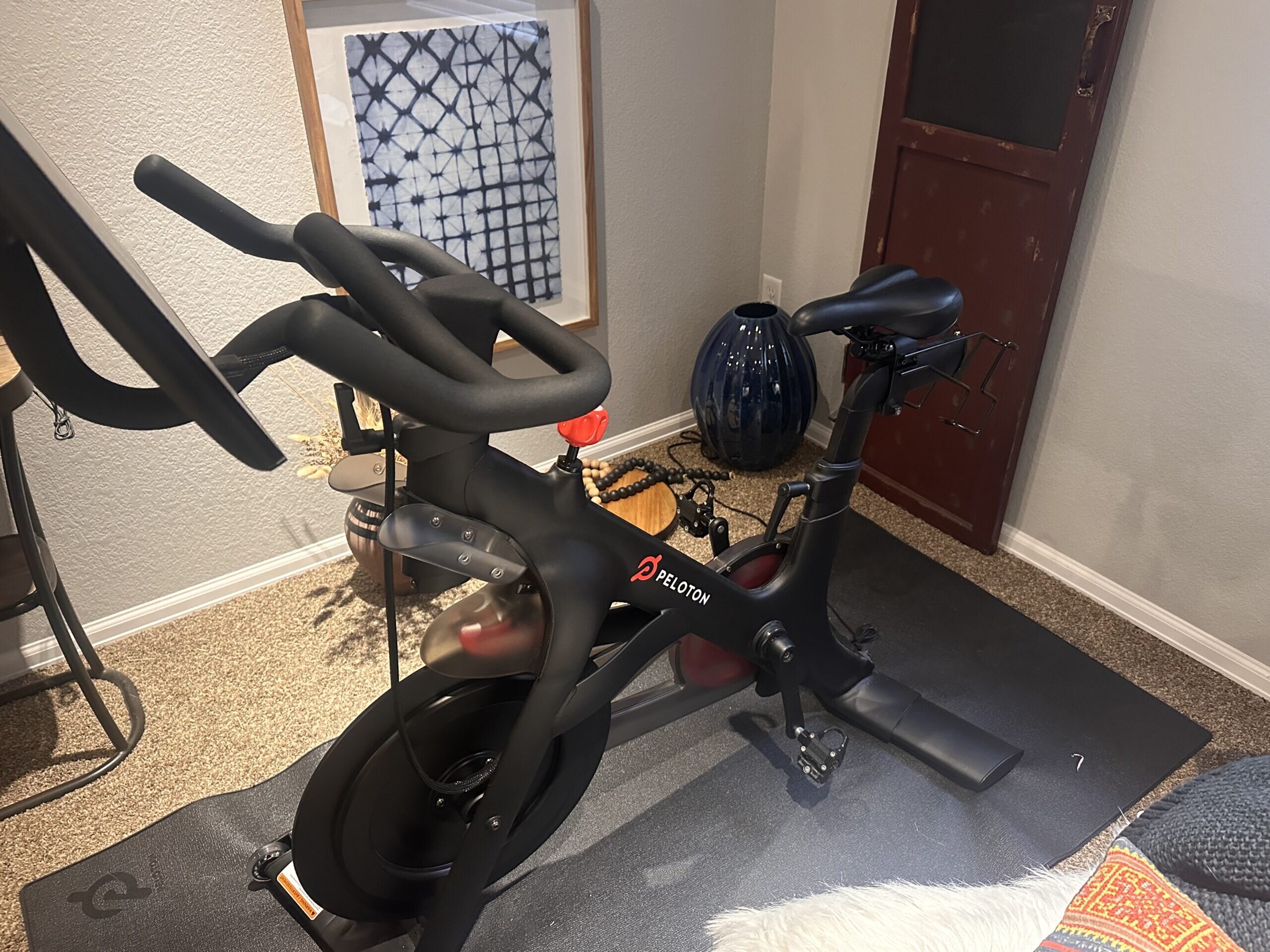 2021 Peloton Bike Very Good Condition 51-200 Rides – Commerce City, CO - Image 2