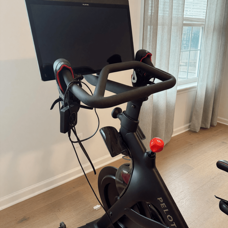 2021 Peloton Bike Plus in Excellent Condition with 0-50 Rides – Indianapolis, IN